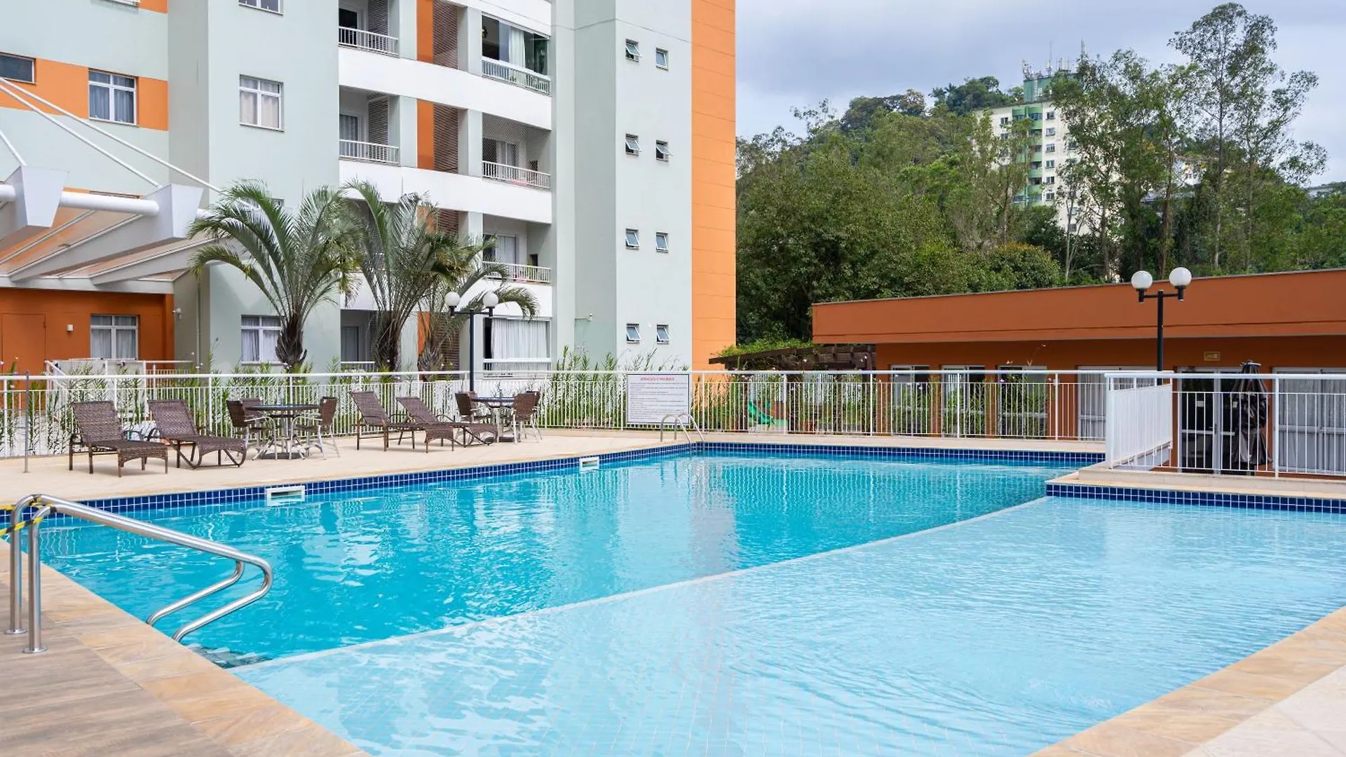 Vila Germânica Retreat: Cozy 2BR with Pool, Gym & BBQ Balcony Blumenau 0*,  Brazil