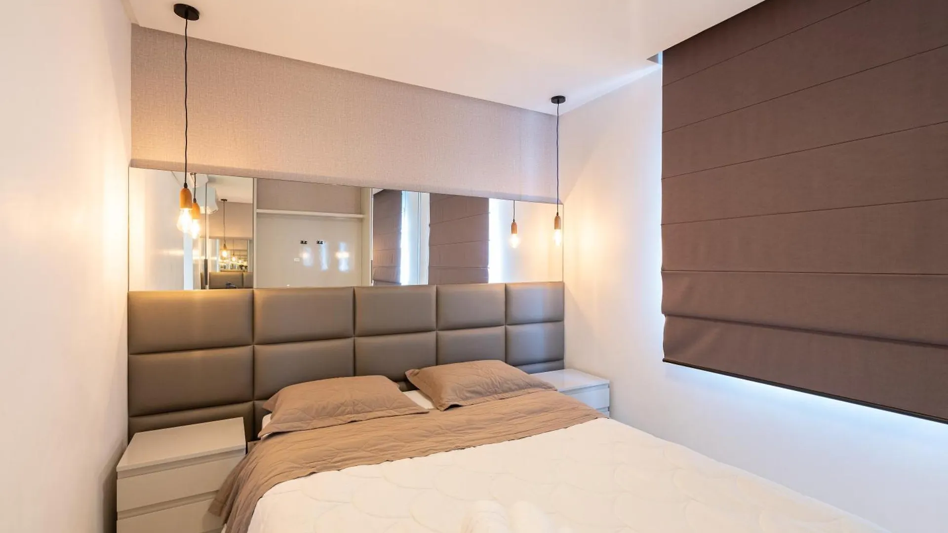 Apto A 10 Min Da Vila Germanica, Dois Quartos, Salas De Estar E Jantar, Cozinha Completa, Sacada Com Churrasqueira, Wi-Fi, Piscina, Academia, Mercadinho 24 Horas E Vaga De Garagem Blumenau 0*,